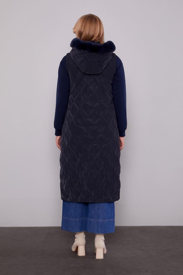 LevidorLacivert Yakası Kürklü Yelek