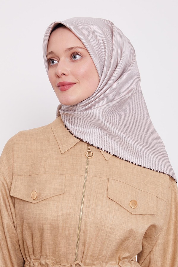 LevidorLatte Çizgili Twill İpek Eşarp