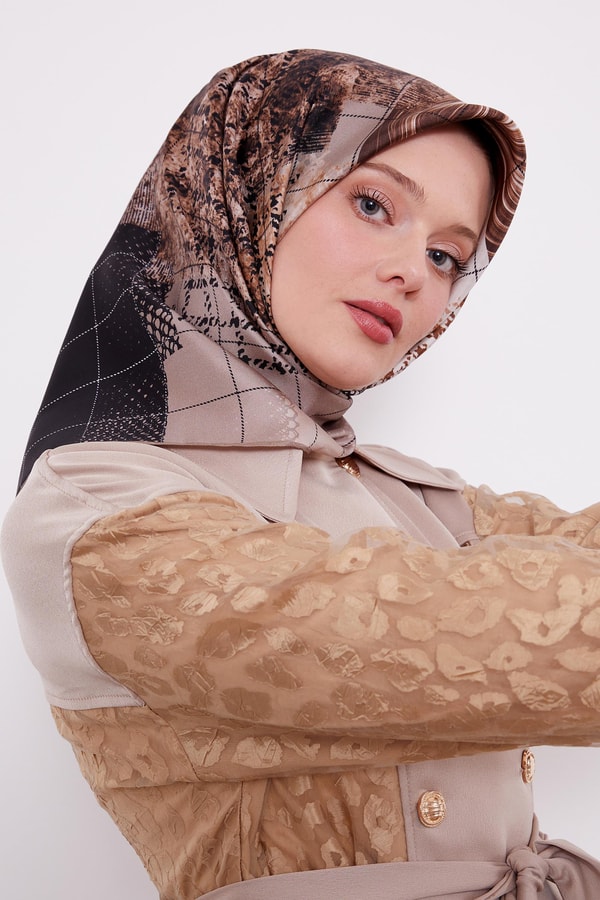 LevidorLevidor Acı Kahve Kare Desen Twill Ipek Eşarp