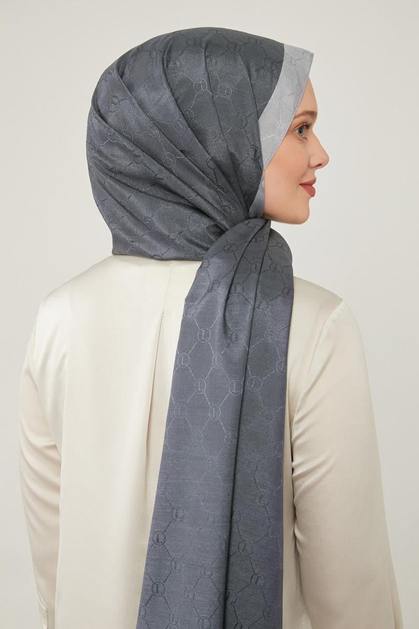 LevidorLevidor Antrasit-Gri Şerit Kenarlı Monogram Şal