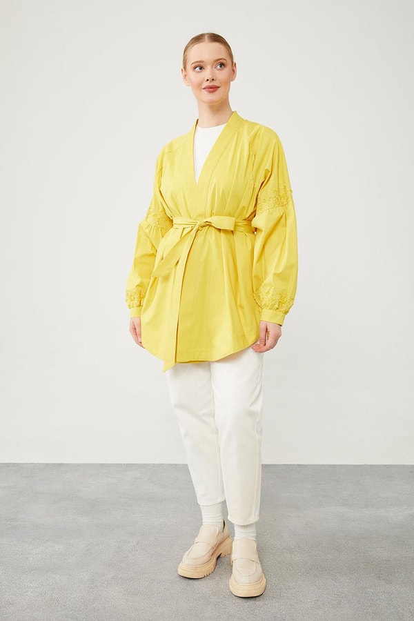 LevidorLevidor Asit Kolları Nakış Detaylı Kimono