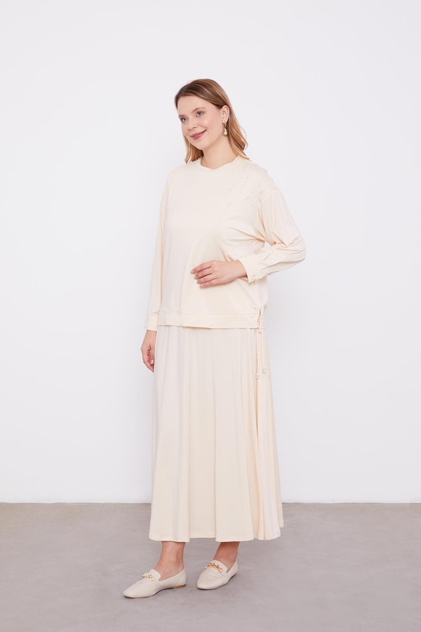 LevidorLevidor Bej İnci Detaylı Etekli Takım