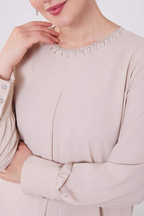 LevidorLevidor Bej Yakası Taş İşlemeli Şifon Tunik Takım