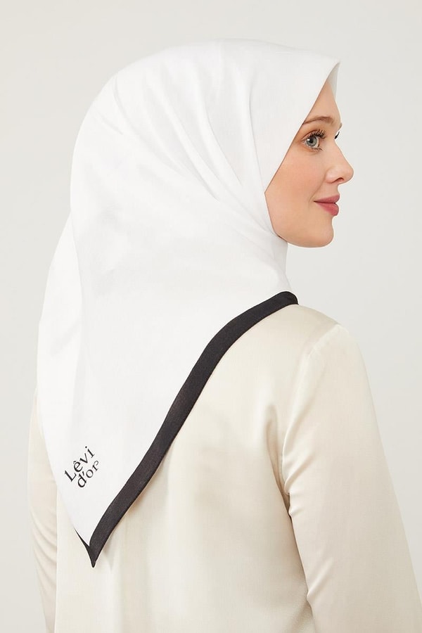 LevidorLevidor Beyaz Biye Renk Geçişli Prag Eşarp