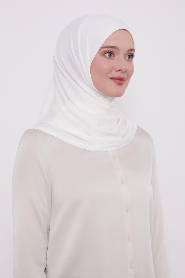 LevidorLevidor Beyaz Hijap Scarfs