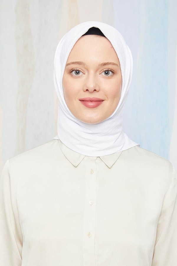 LevidorLevidor Beyaz Pamuk Cazz Kare Eşarp