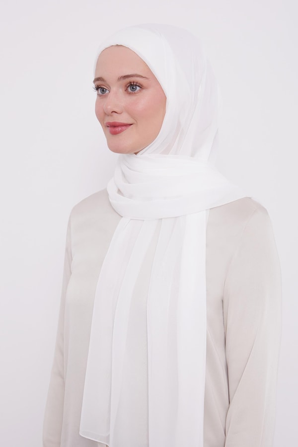 LevidorLevidor Beyaz Pratik Boneli Şifon Şal