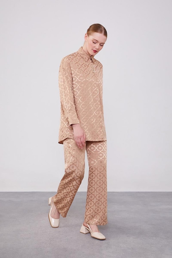 LevidorLevidor Camel Çiçek Desen Jakarlı İkili Takım