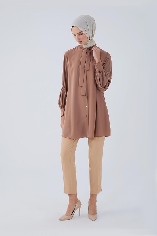 LevidorLevidor Camel Fular Yakalı Kolu Gipeli Tunik
