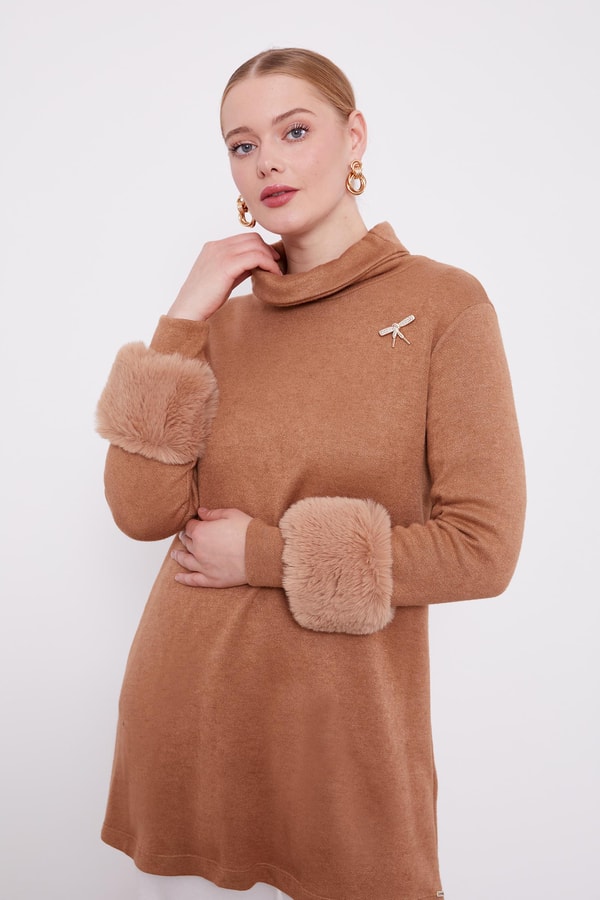 LevidorLevidor Camel Kolları Tüy Detaylı Tunik