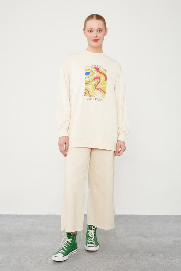 LevidorLevidor Ekru Bisiklet Yaka Taş Baskılı Sweat