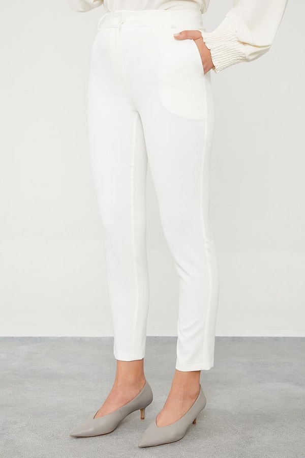 LevidorLevidor Ekru Cep Detatlı Bilek Boy Pantolon