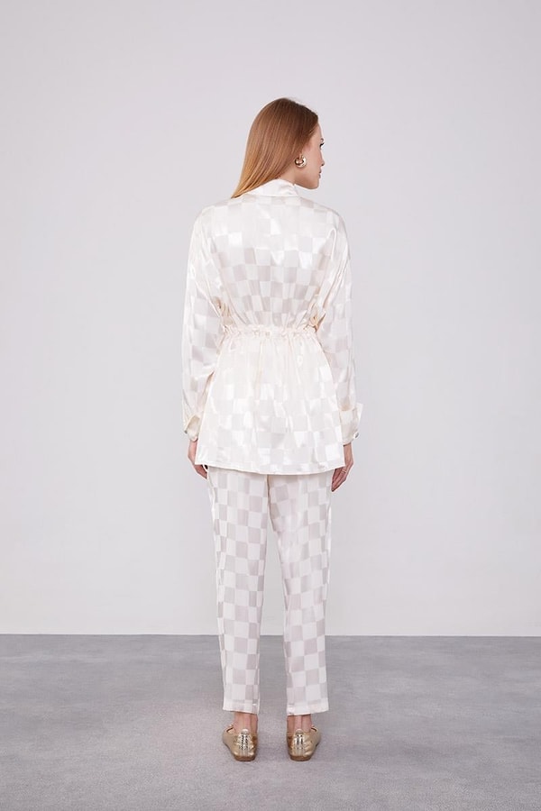 LevidorLevidor Ekru Dama Desen Jakalı İkili Takım