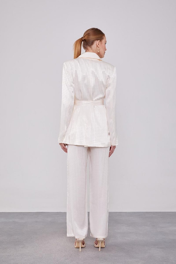 LevidorLevidor Ekru Kazayağı Desen Jakarlı Ceket Takım