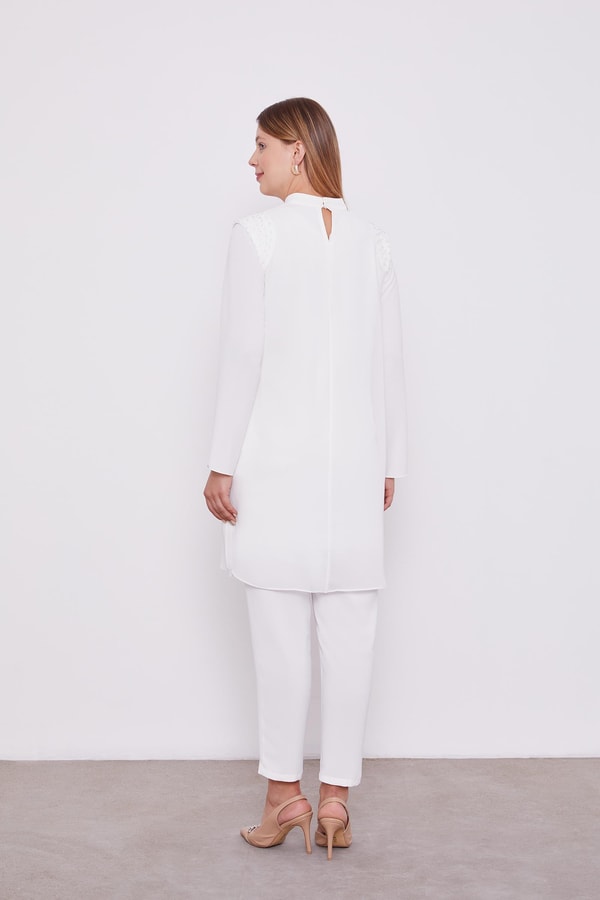 LevidorLevidor Ekru Şifon Omuzları İşlemeli İkili Takım