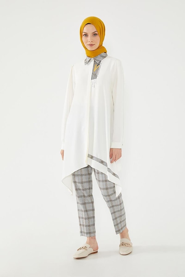 LevidorLevidor Ekru Yakası Baskılı Takım