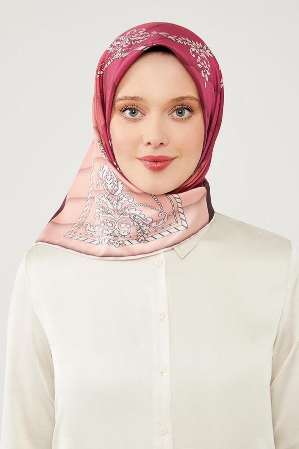 LevidorLevidor Fuşya Renk Geçişli Trend Twill Eşarp