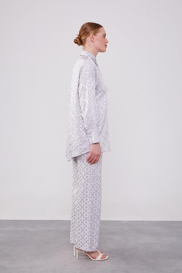 LevidorLevidor Gri Çiçek Desen Jakarlı İkili Takım