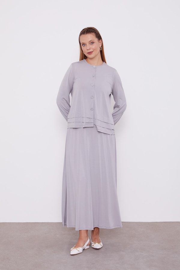 LevidorLevidor Gri Düğme Kapamalı Etekli Takım