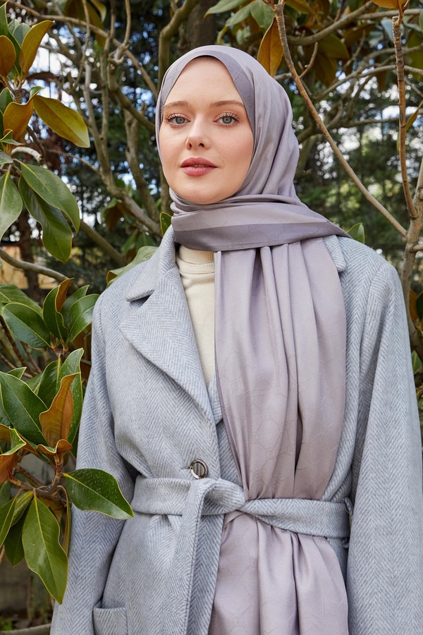 LevidorLevidor Gri Petek Desen Monogram İpek Şal