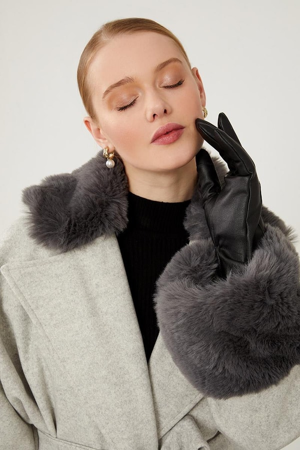 LevidorLevidor Gri Yaka Kolları Kürt Detaylı Kaban