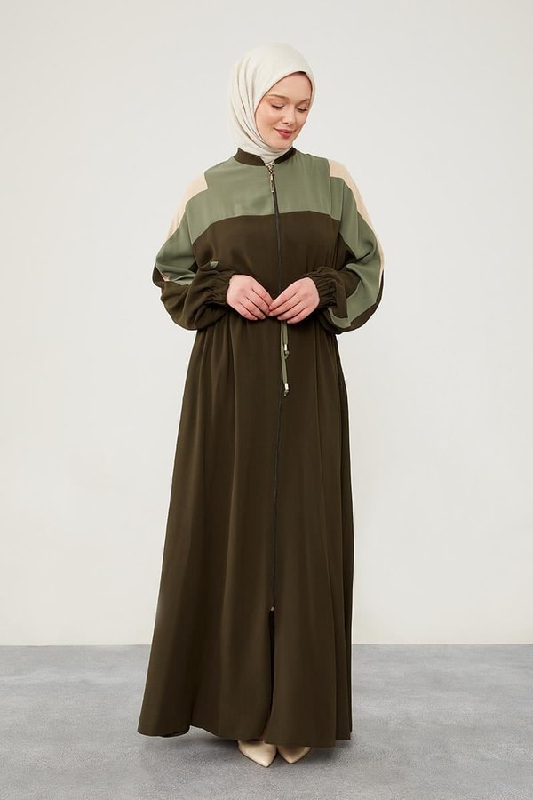 LevidorLevidor Haki Belden Büzgü Detaylı Ferace