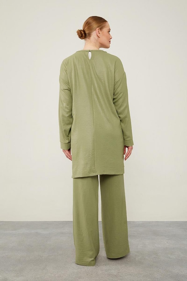 LevidorLevidor Haki Önü Taş İşlemeli Geniş Pantolonlu Tunik Takım