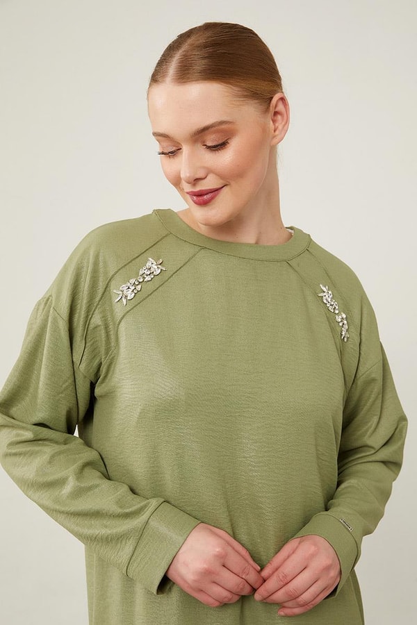 LevidorLevidor Haki Önü Taş İşlemeli Geniş Pantolonlu Tunik Takım