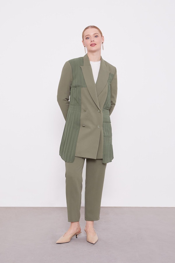 LevidorLevidor Haki Plise Şifonlu Ceket Takım