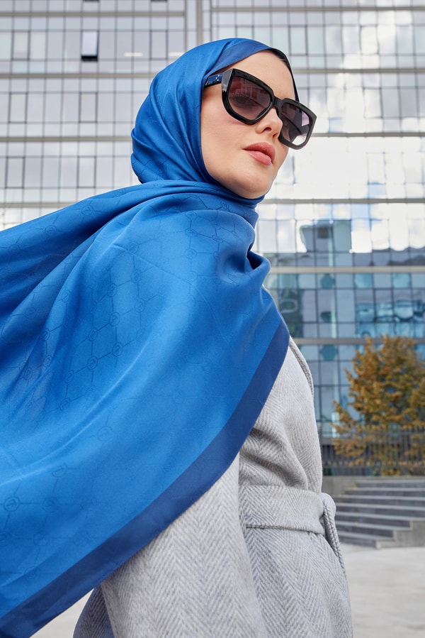 LevidorLevidor İndigo Petek Desen Monogram İpek Şal