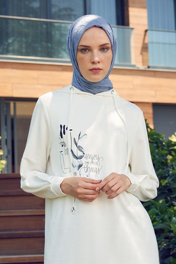 LevidorLevidor İndigo Pilise Etekli Spor Takım