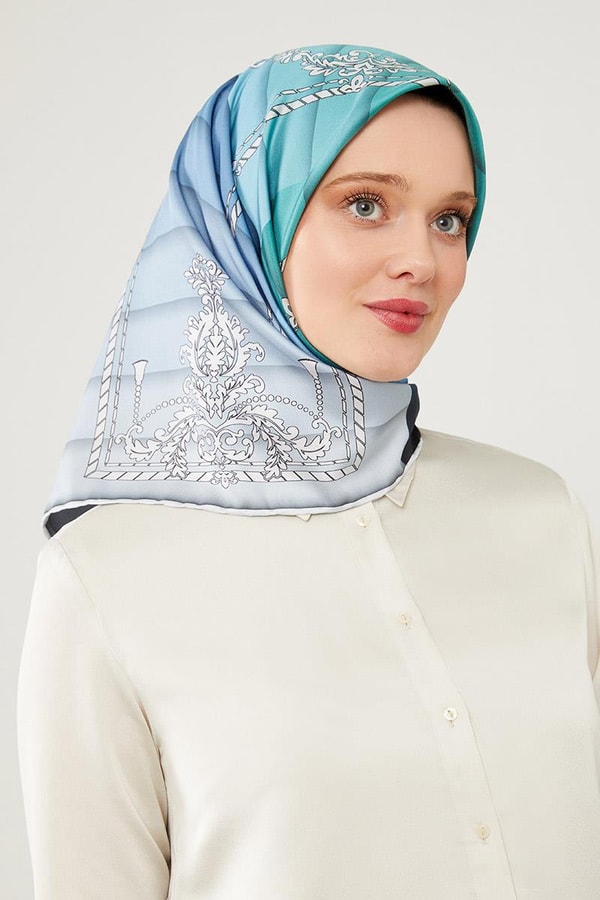 LevidorLevidor İndigo Renk Geçişli Trend Twill Eşarp