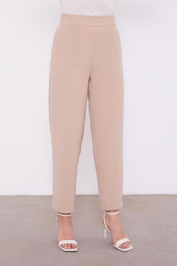 LevidorLevidor K.Bej Payet İşlemeli Kuşak Bağlamalı Ceket Takım