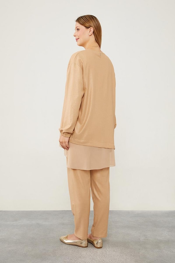 LevidorLevidor K.Bej Asimetrik Kesim Şifon Detaylu Tunik Takım