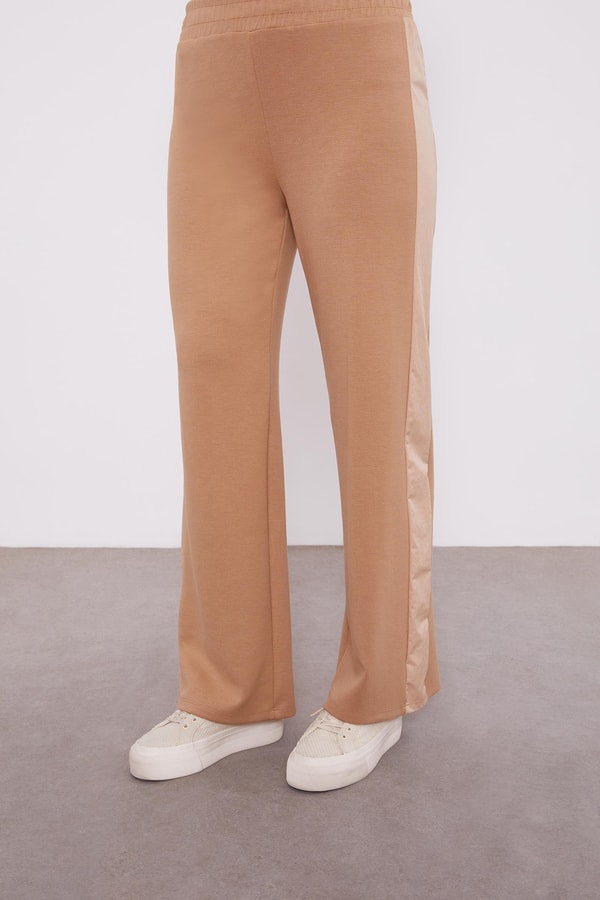 LevidorLevidor K.Bej Cebi İşleme Detaylı Ceket Takım