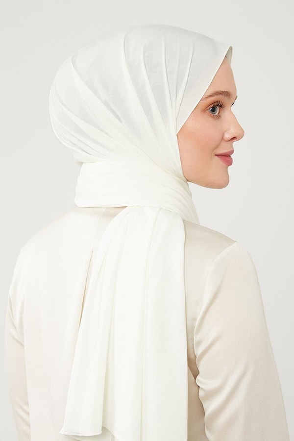 LevidorLevidor Kırık Beyaz Jakarlı Puzzle Desen Elegance Şal