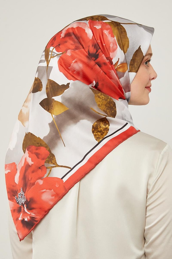 LevidorLevidor Kırmızı Çiçek Desen Trend Twill Eşarp