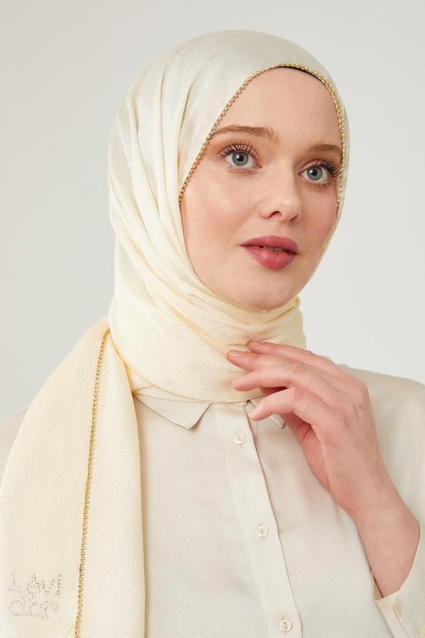 LevidorLevidor Krem Yanları Taş Detaylı Kristal Yoryo Şal