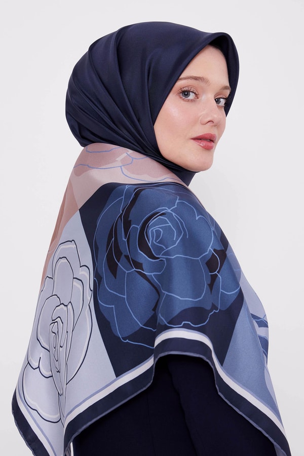 LevidorLevidor Lacivert Soyut Çiçek Twill Eşarp