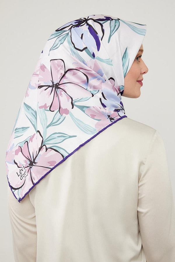 LevidorLevidor Leylak Açelya Çicek Desenli Trend Twill Eşarp