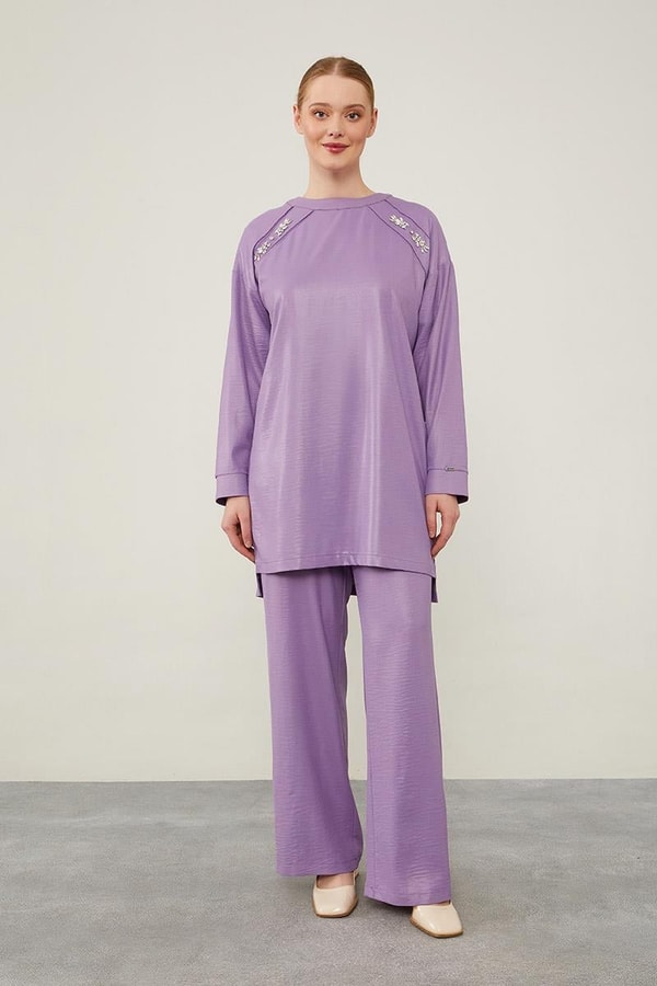 LevidorLevidor Mor Önü Taş İşlemeli Geniş Pantolonlu Tunik Takım