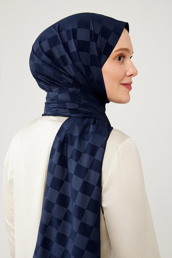 LevidorLevidor Petrol Mavi Dama Desen Jakarlı Elegance Şal