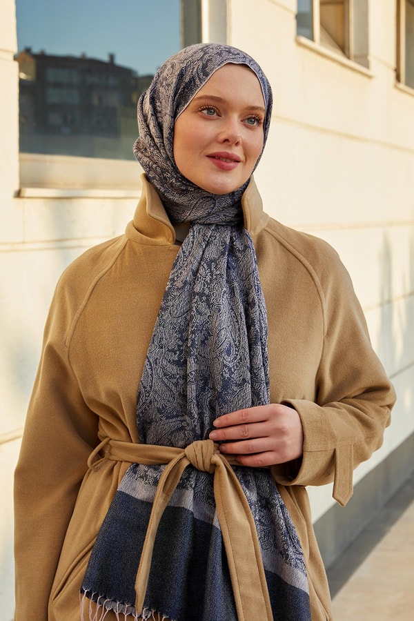 LevidorLevidor Pudra Püskülü Etnik İpek Şal