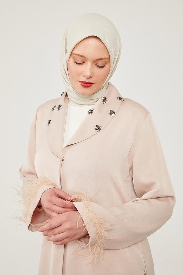LevidorLevidor Pudra Tüy Detaylı Taş işlemeli Ferace