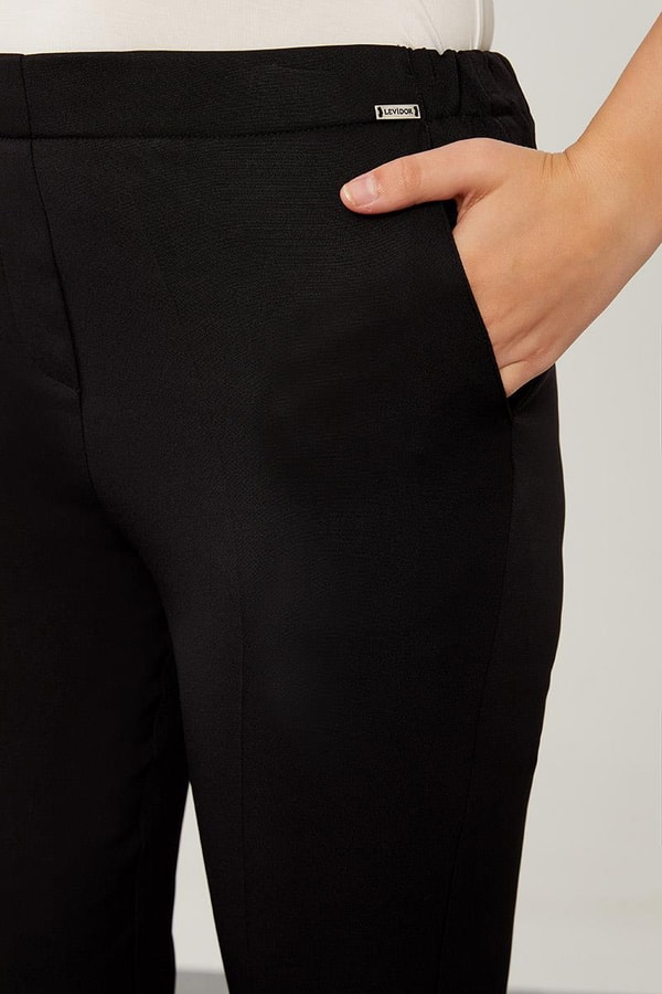 LevidorLevidor Siyah Beli Lastikli Cep Detaylı Pantolon