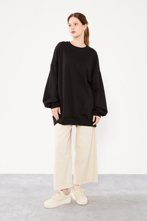 LevidorLevidor Siyah Bisiklet Yaka Oversize Sweat