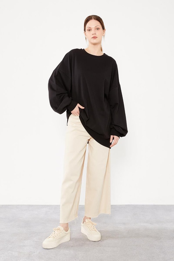 LevidorLevidor Siyah Bisiklet Yaka Oversize Sweat