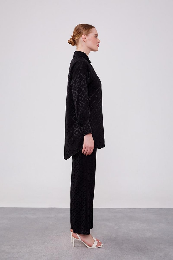 LevidorLevidor Siyah Çiçek Desen Jakarlı İkili Takım