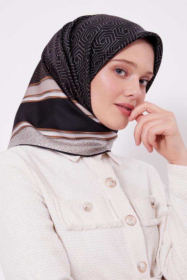 LevidorLevidor Siyah Daire Desen Twill Ipek Eşarp