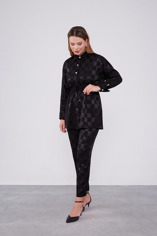 LevidorLevidor Siyah Dama Desen Jakalı İkili Takım